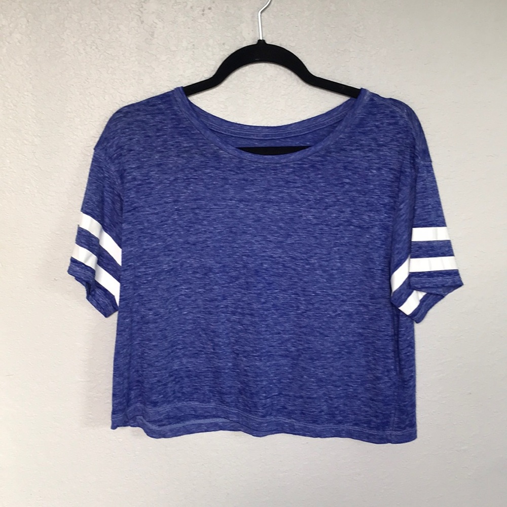 American Eagle crop top